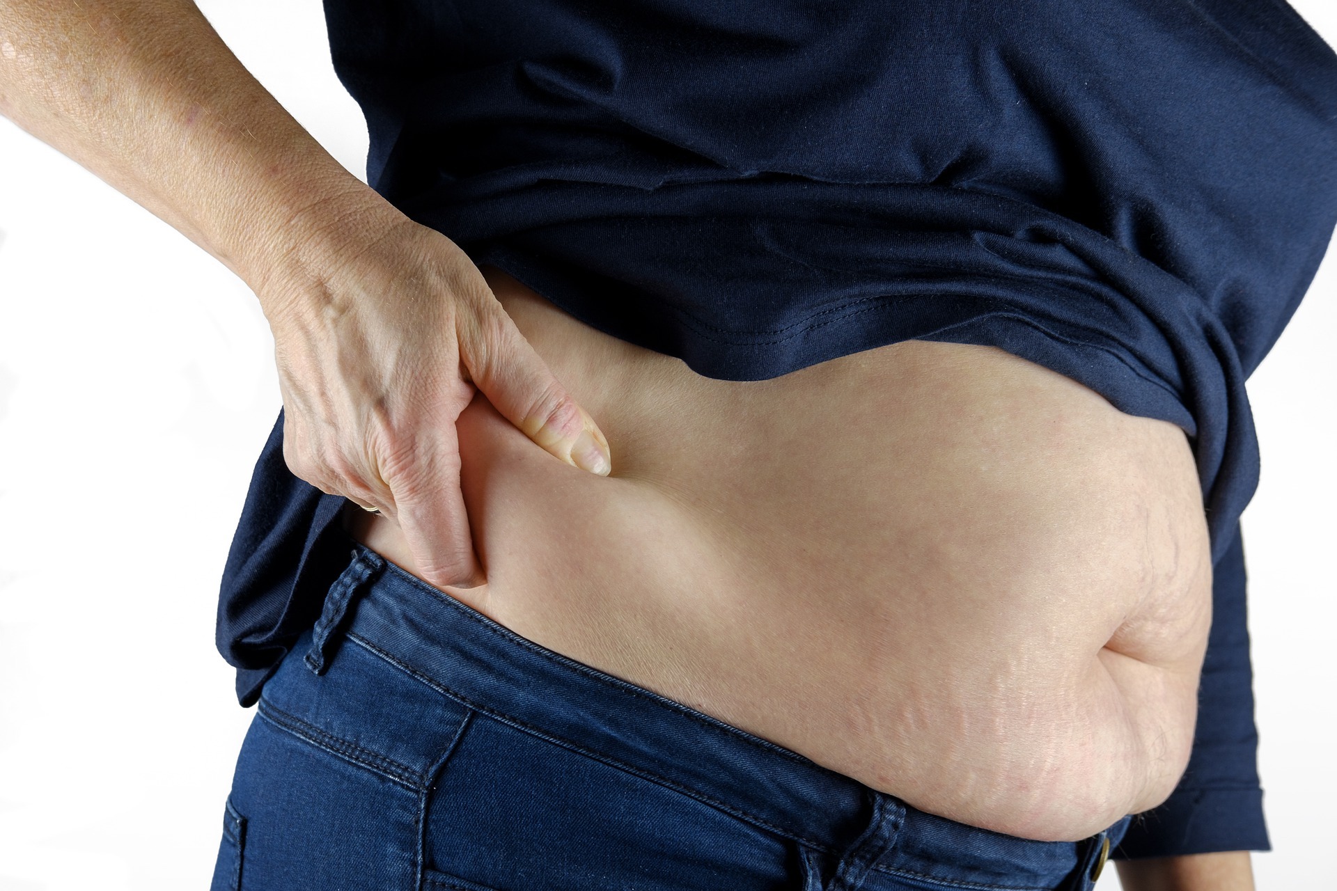  How to Reduce Belly Fat and Bloating Without Any Sit-Ups